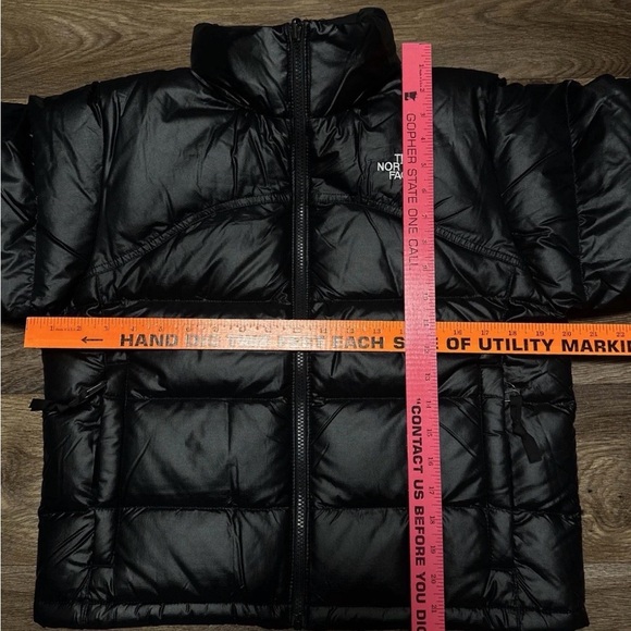 The North Face Women’s 2000 Retro Nuptse Jacket Black Size: Medium NWT - Picture 12 of 14